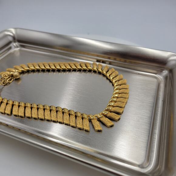 Vtg Cleopatra Choker Necklace 17" Gold Tone Egyptian Chunky Tassel Link Collar - Picture 8 of 12